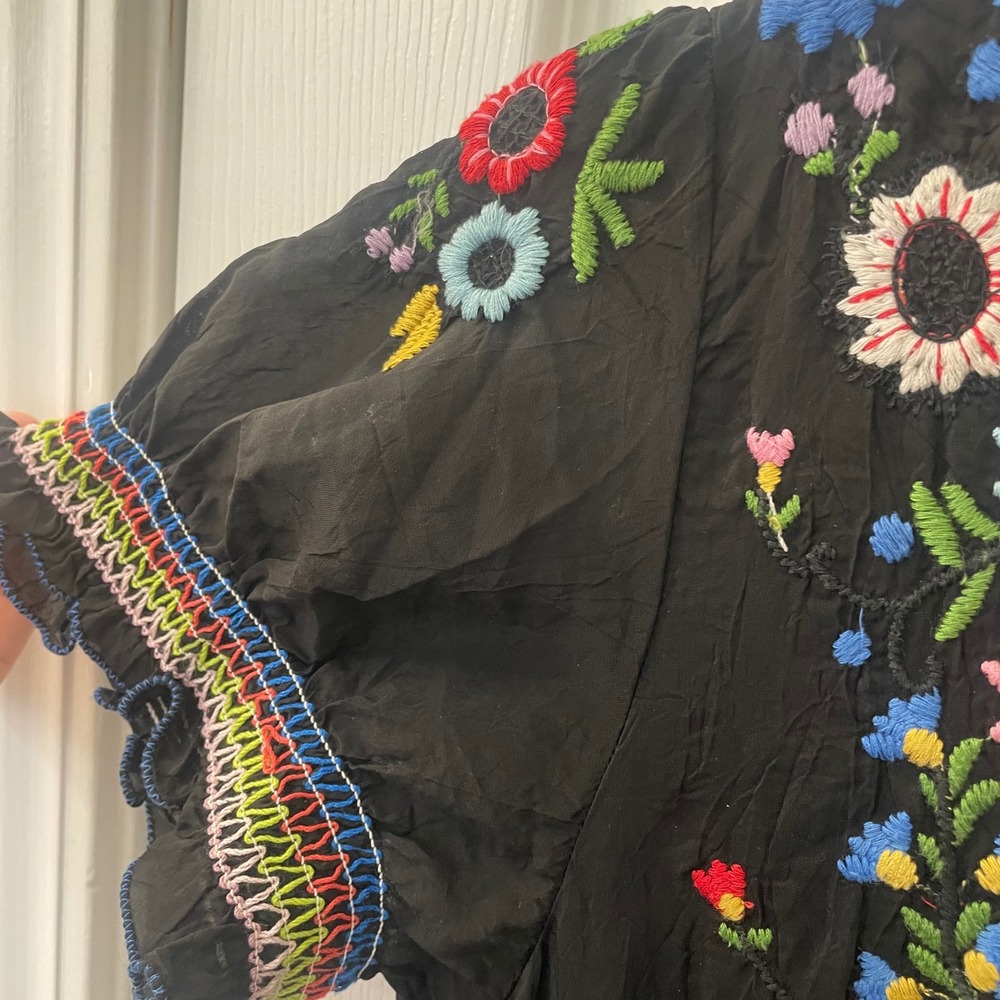 Johnny Was Black Floral Embroidered Boho Mini Dress Smocked Waist Short Sleeve M - Picture 5 of 9
